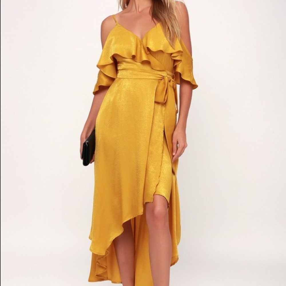 Lulu’s Yellow Satin Dress